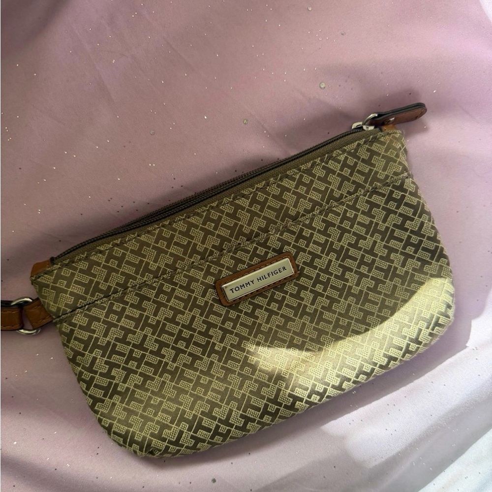 Tommy Hilfiger Wristlet